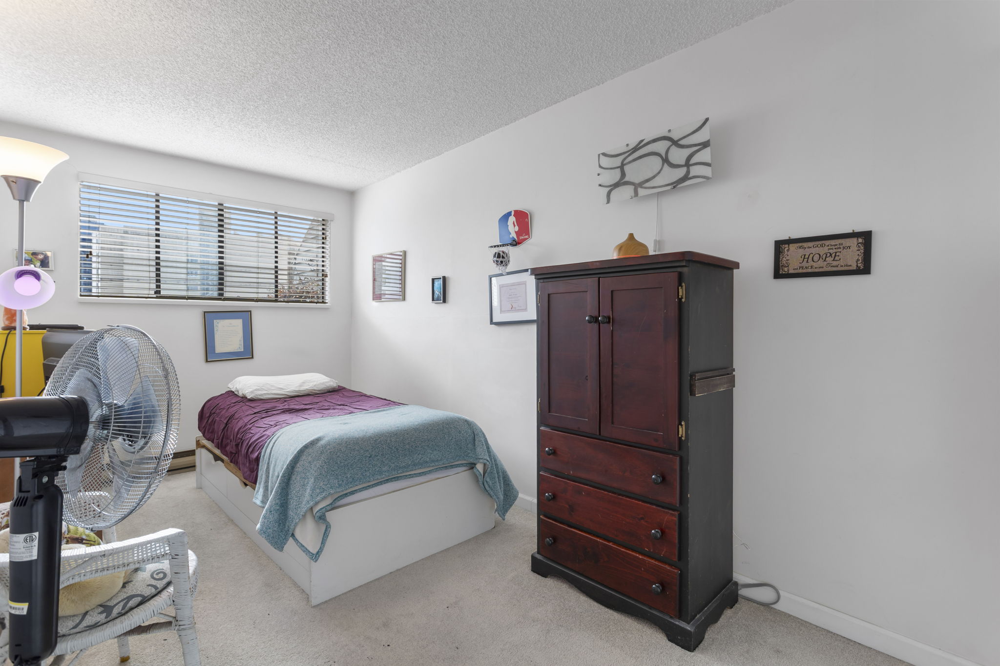 #403 - 2119 Bellevue Avenue